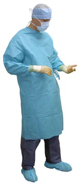 Avental cirúrgico equivalente ao nível D